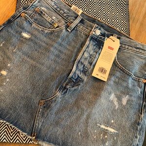 Levis Mid Rise Denim Skirt